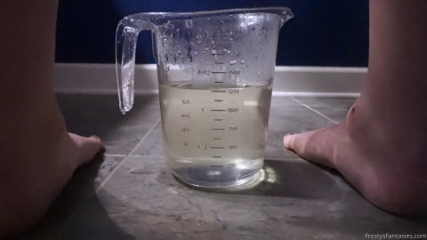 1.25-Liter Capacity Pee 2022